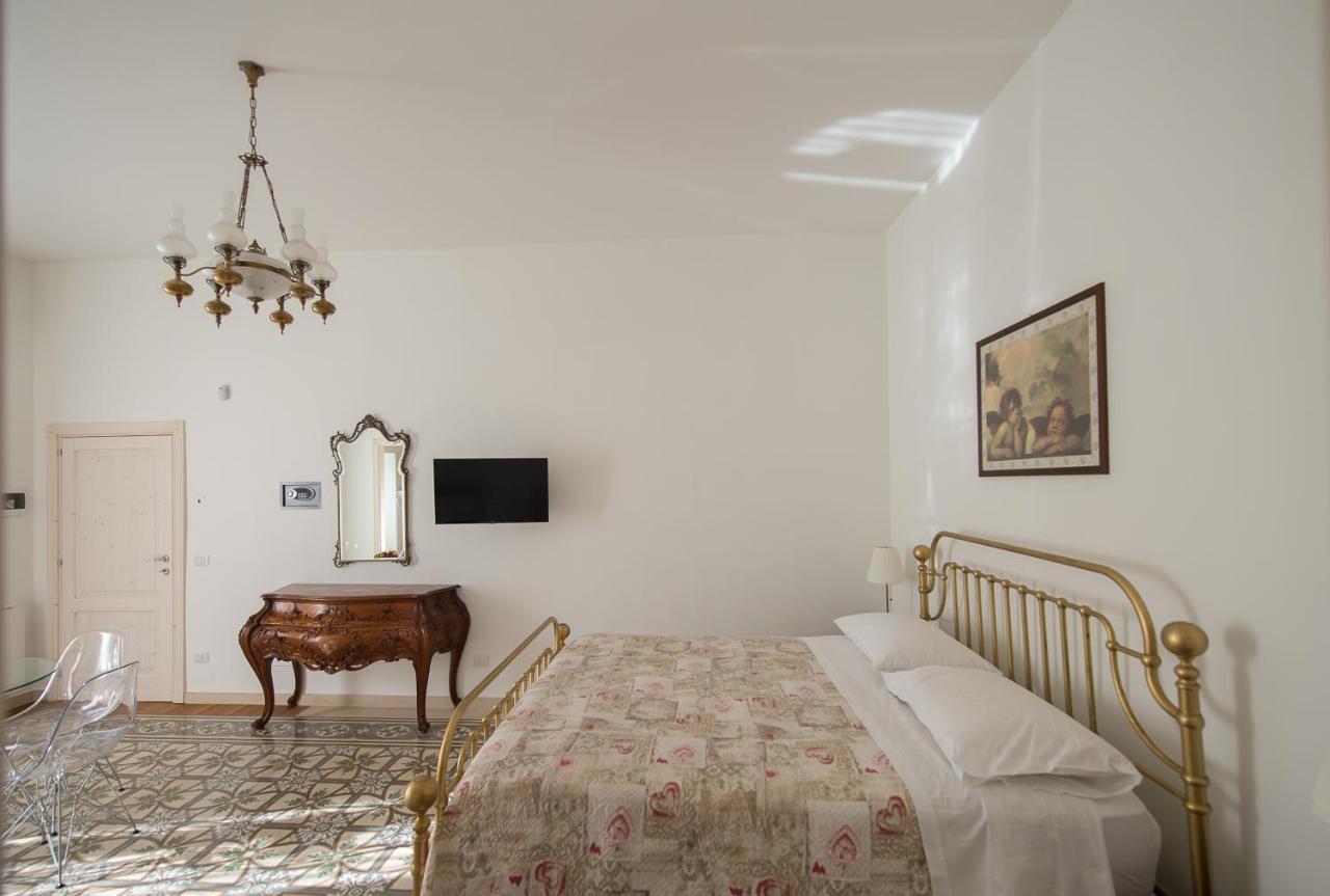 Ai Cappuccini Guest House Noicàttaro Eksteriør bilde
