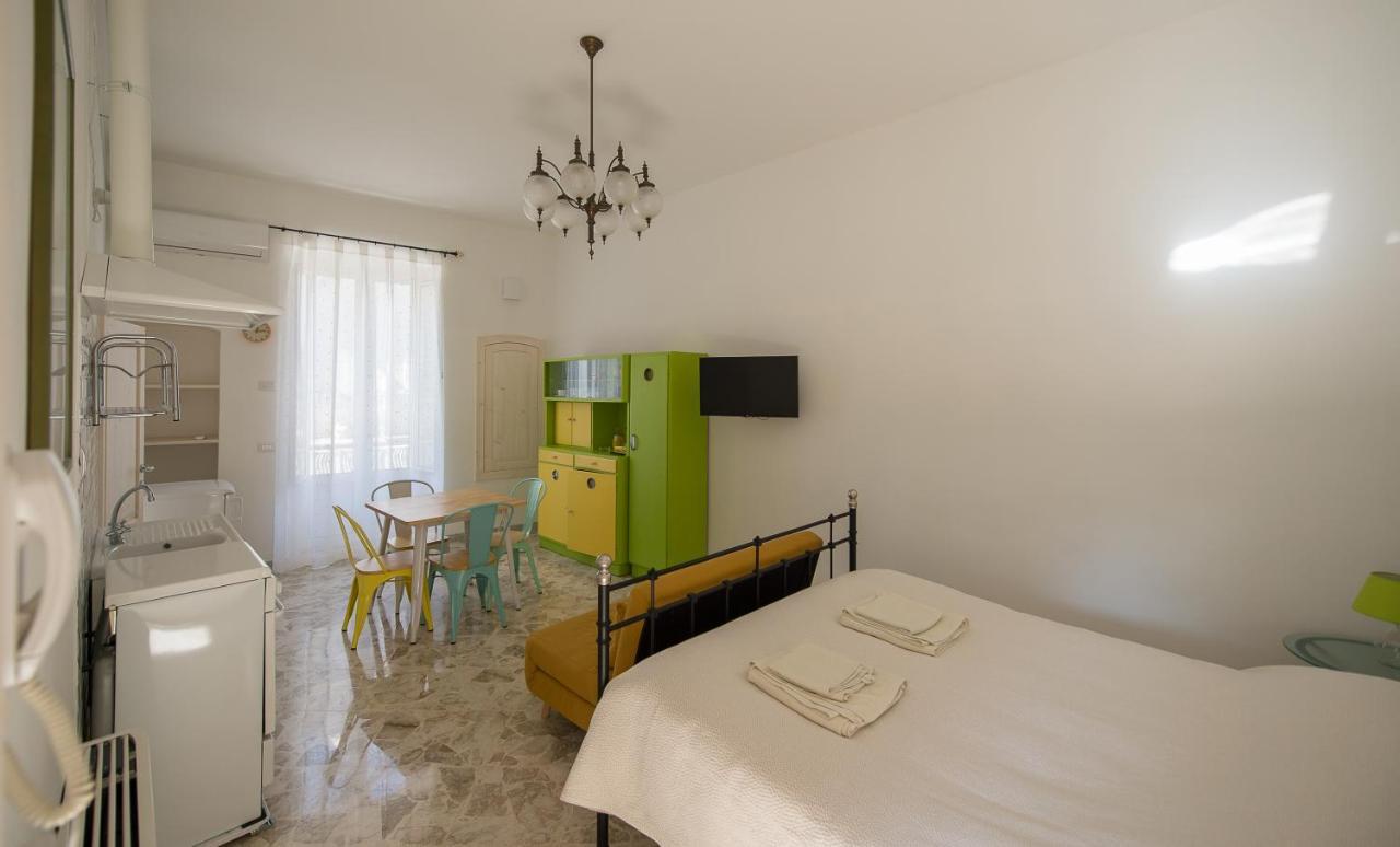 Ai Cappuccini Guest House Noicàttaro Eksteriør bilde